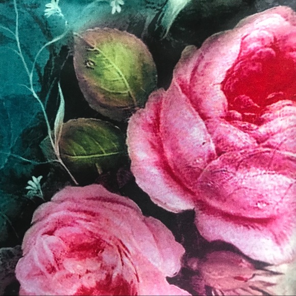 One LeftTop Rated New 100% Silk Double Sided Scarf - Picture 7 of 8